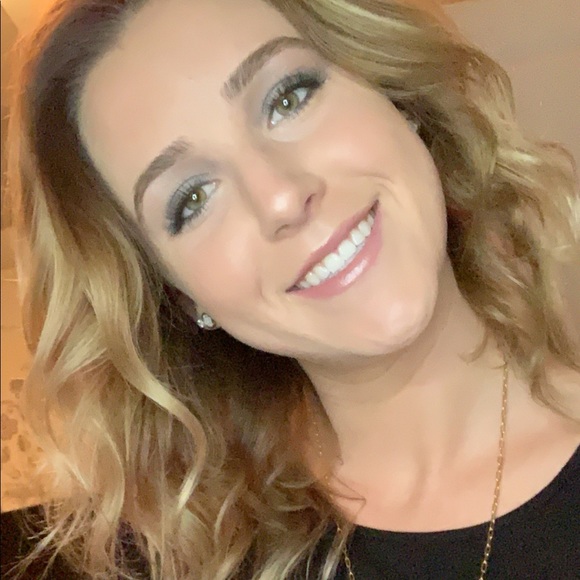 Meet the Posher Other - Meet your Posher, Caitlyn